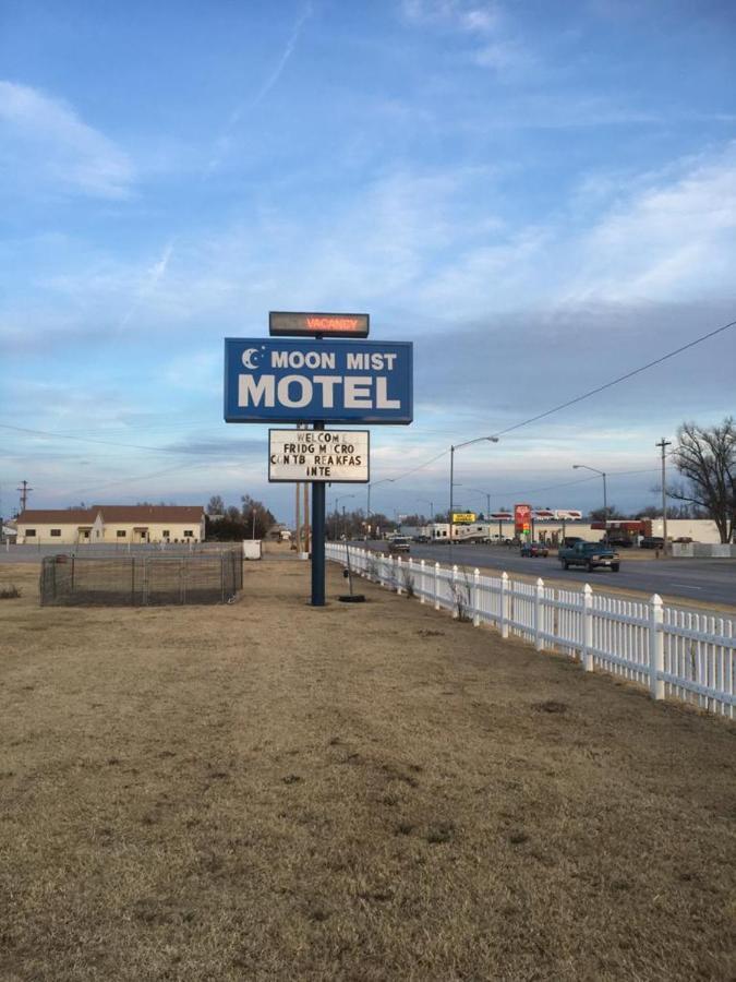 Moon Mist Motel Meade Buitenkant foto